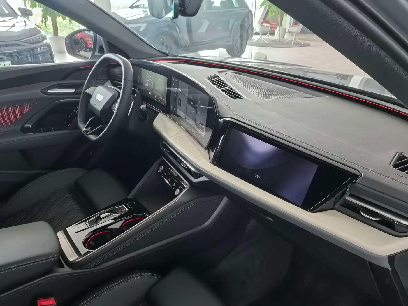 Audi Q5L 2026 — Şəkil 10/20