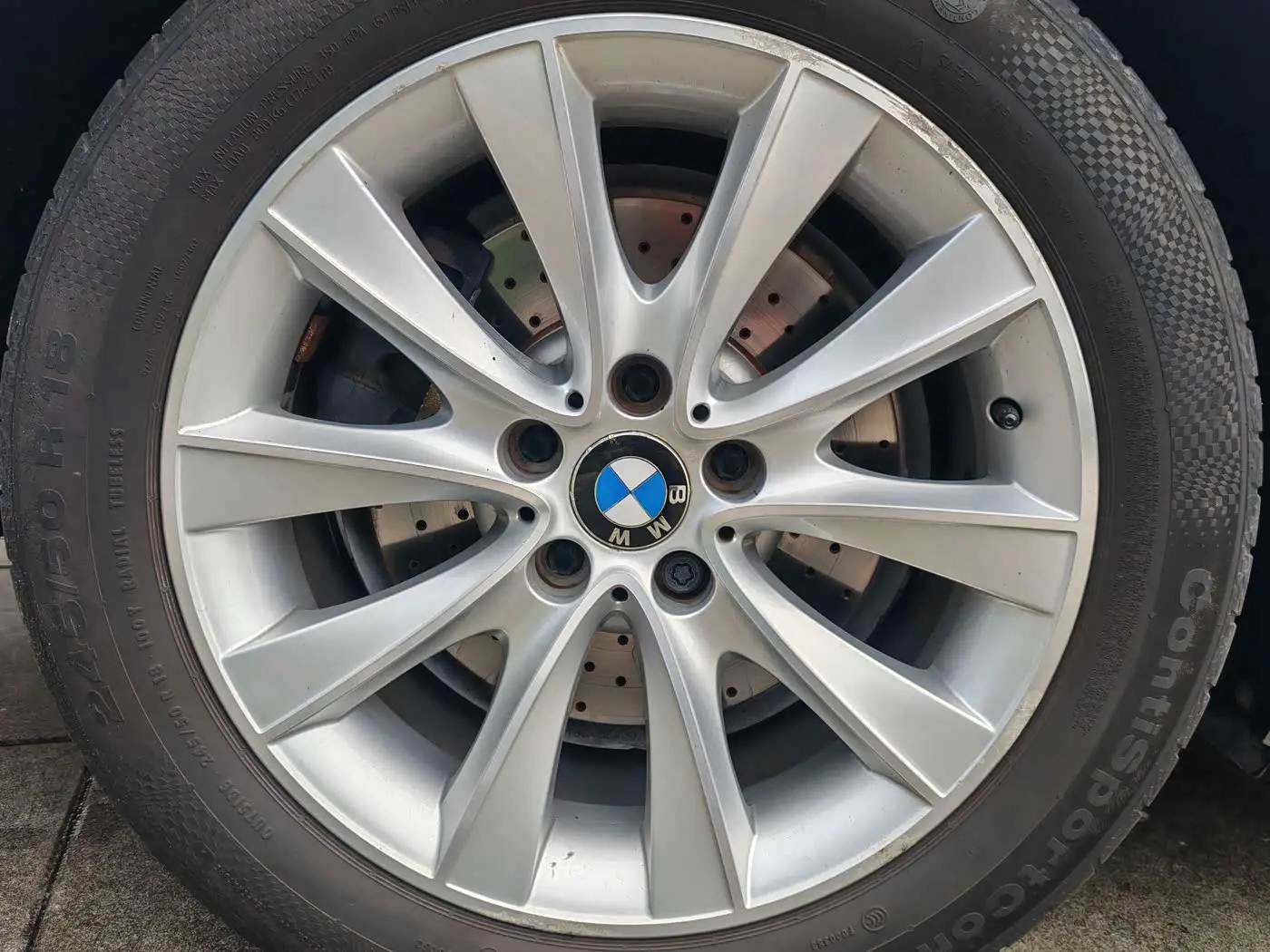 BMW 5 Series GT 2015 — Фото 19/19