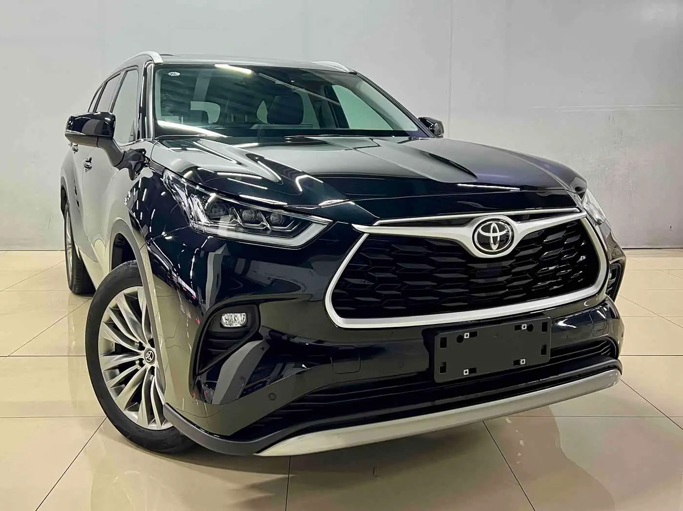 Toyota Highlander 2024 — Photo 3/18