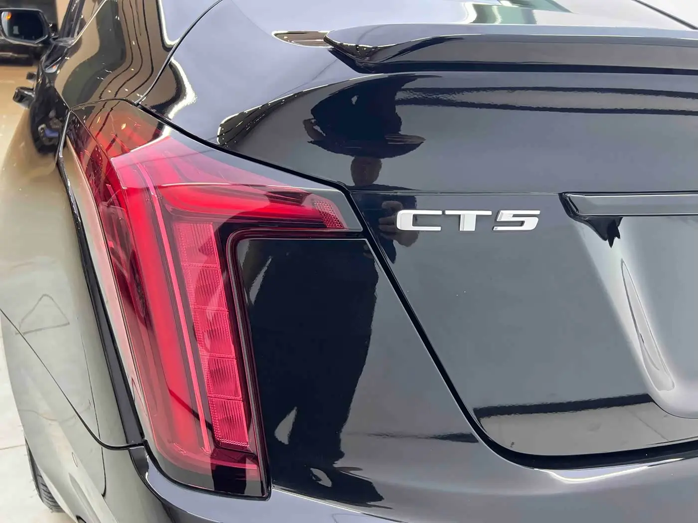 Cadillac CT5 2025 — Photo 7/20