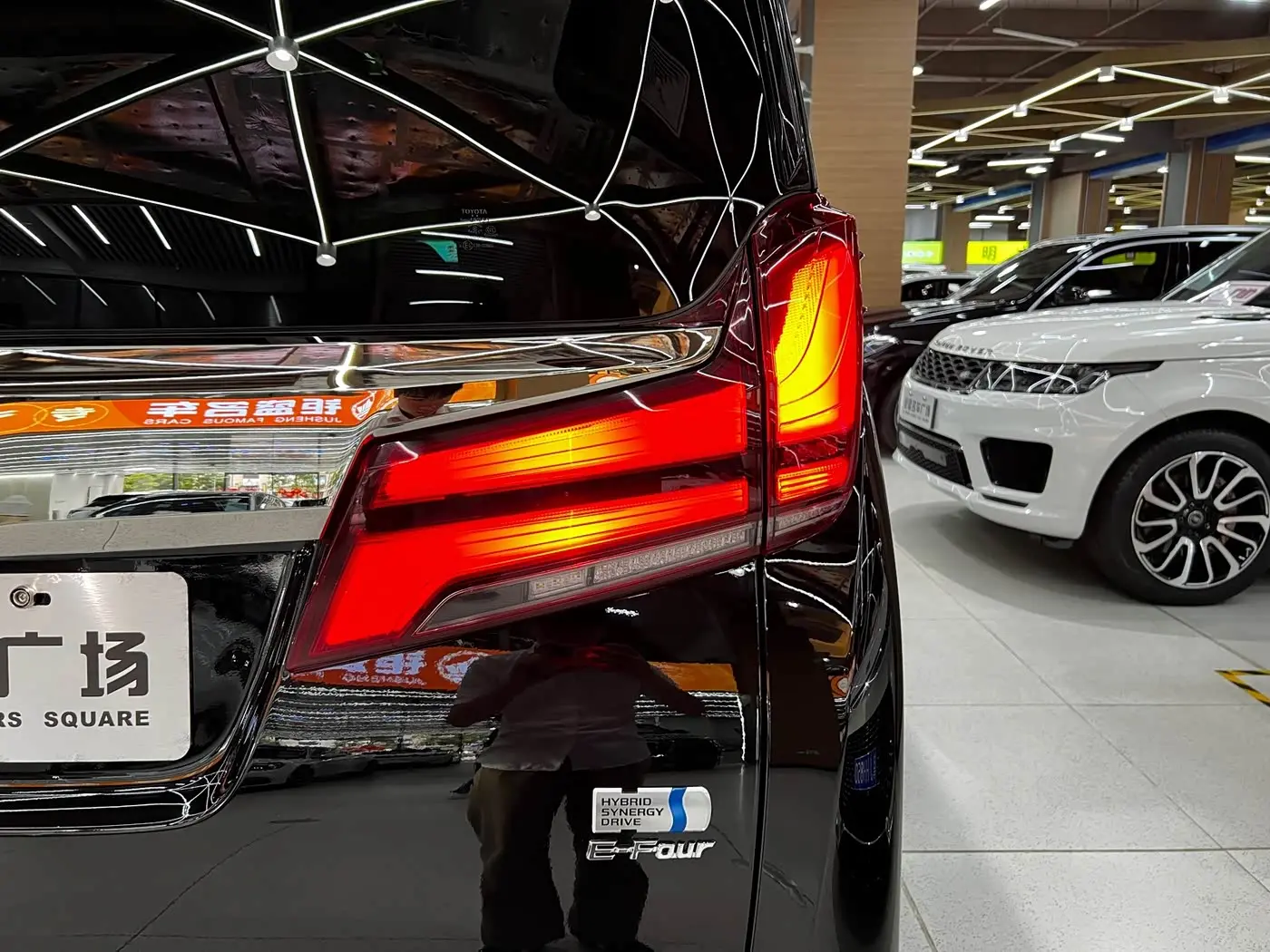 Toyota Alphard 2021 — Фото 3/15