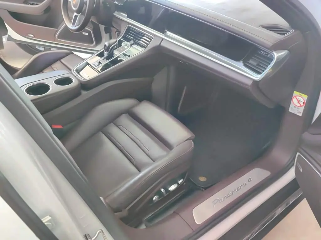 Porsche Panamera 2020 — Photo 11/13