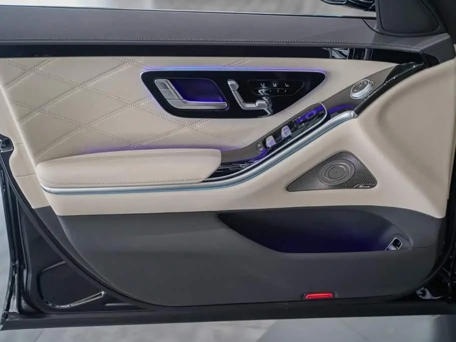Mercedes-Benz Maybach S-Class 2023 — Фото 8/20