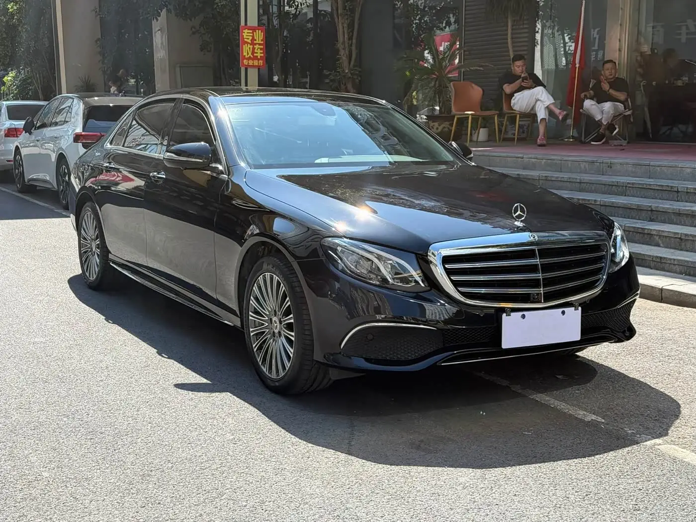 Mercedes-Benz E-Class 2020 — Фото 3/9