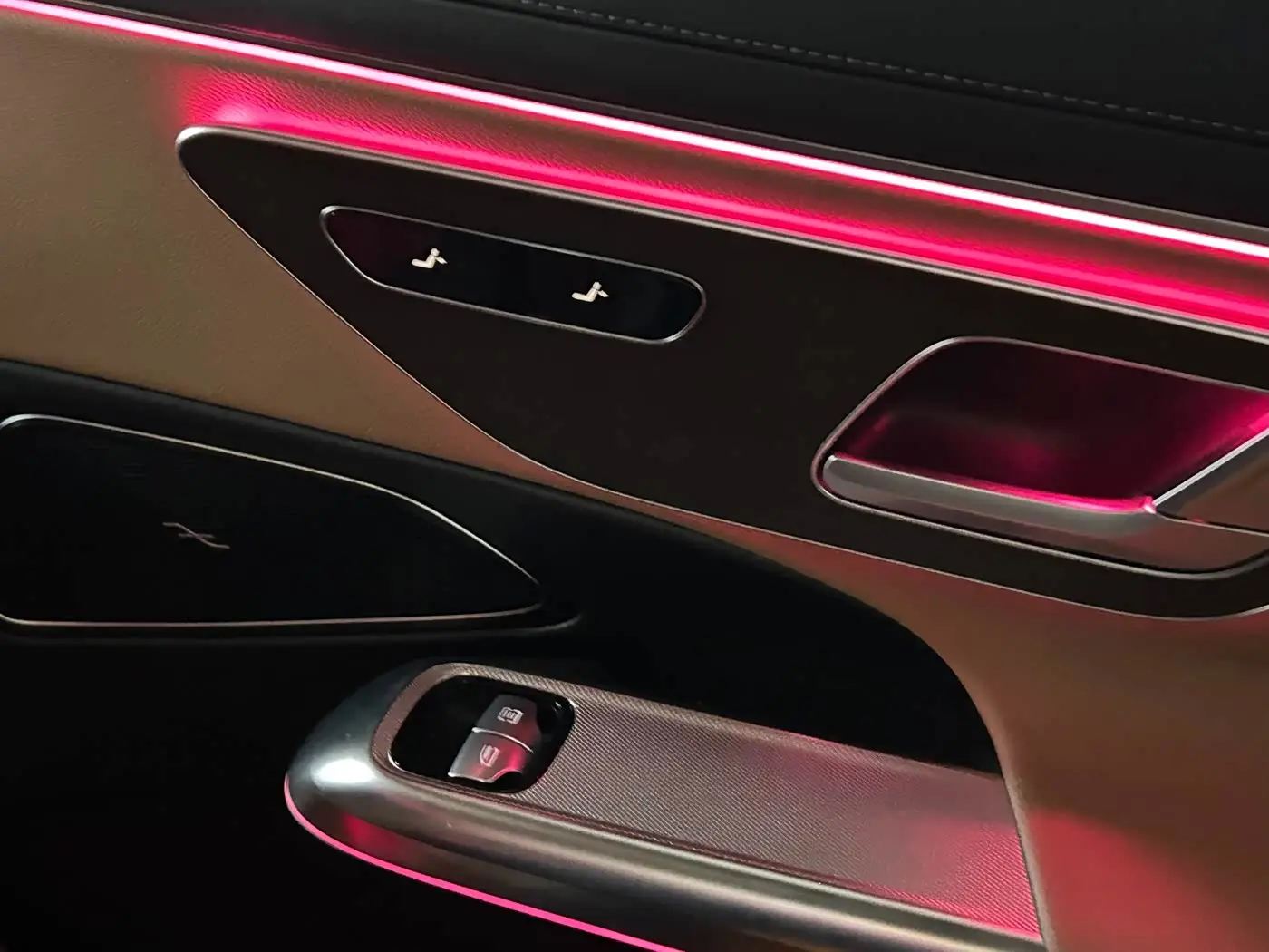 Mercedes-Benz E-Class New Energy 2025 — Photo 15/20