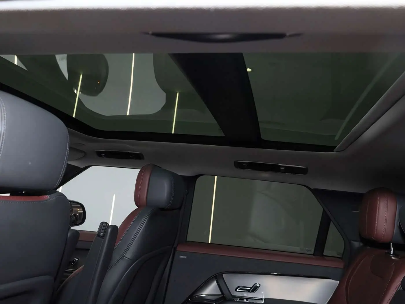 Land Rover Range Rover Sport 2024 — Photo 13/15