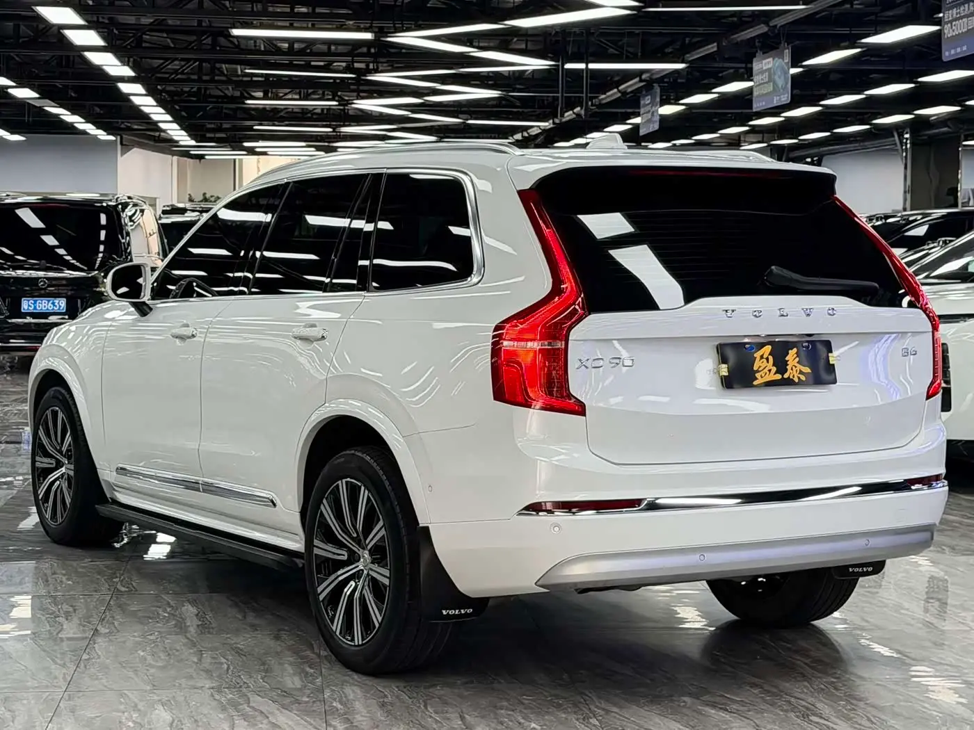 Volvo XC90 2022 — Photo 7/19