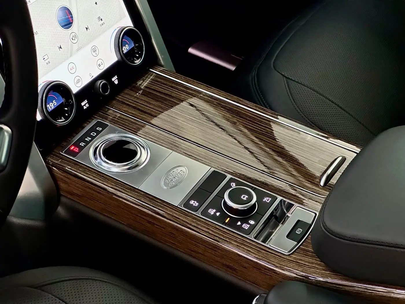 Land Rover Range Rover 2020 — Фото 11/20
