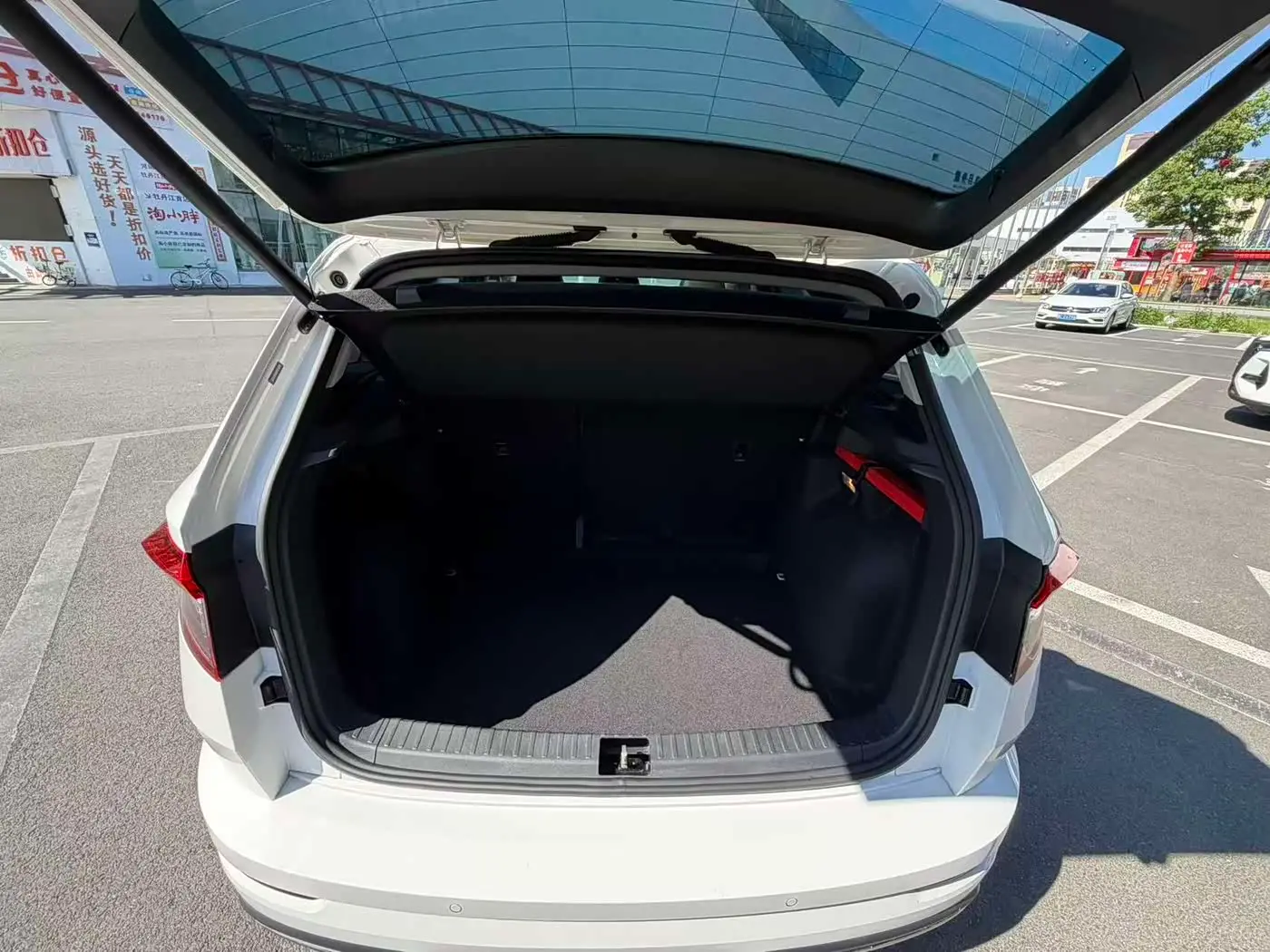 Škoda Karoq 2022 — Photo 15/20