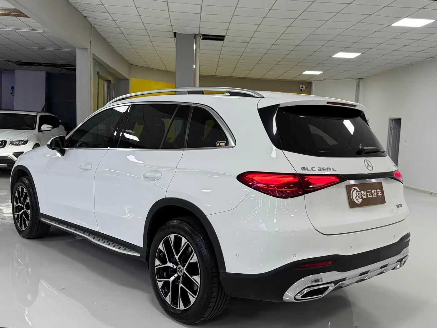 Mercedes-Benz GLC 2023 — Şəkil 7/9