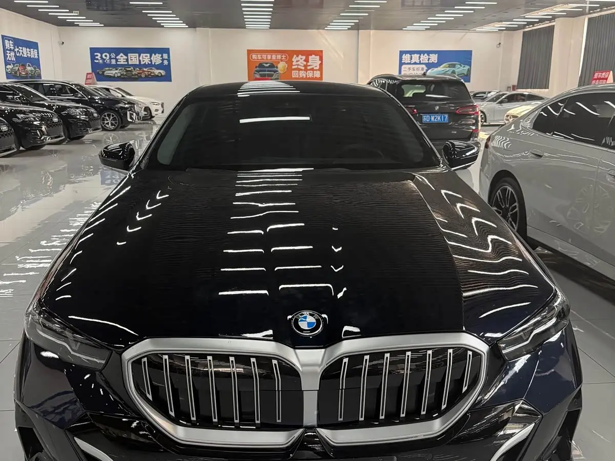 BMW 5 Series 2024 — Photo 2/7