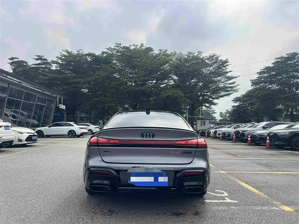 Audi A5L Sportback 2025 — Фото 5/9