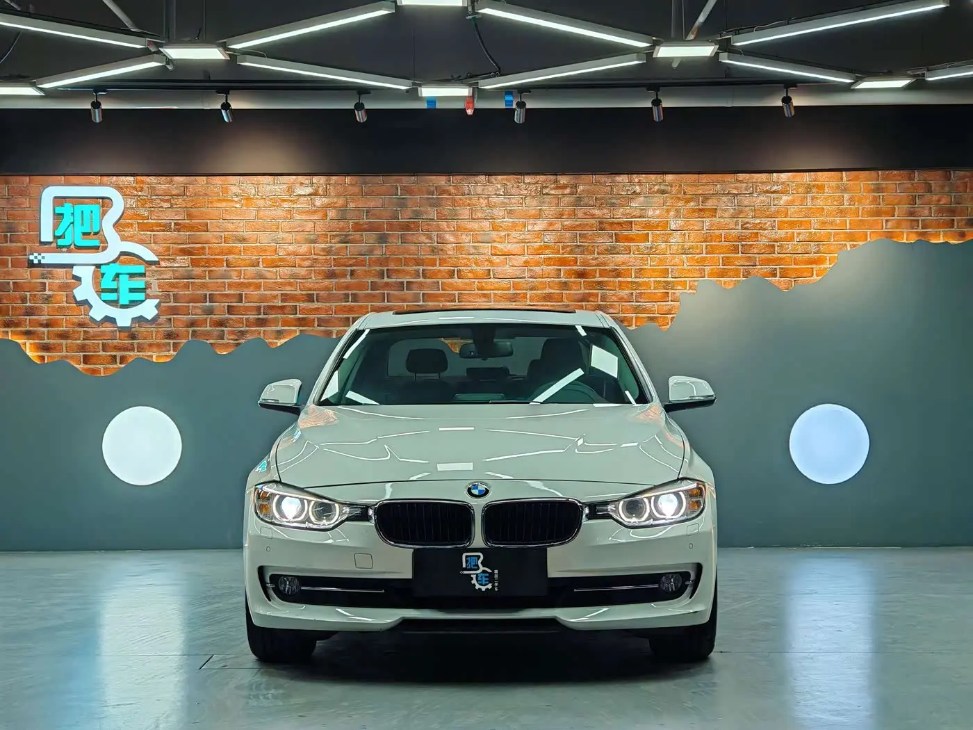 BMW 3 Series 2015 — Фото 2/20