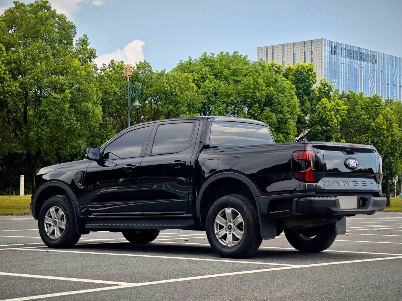 Ford Ranger 2024 — Photo 7/11