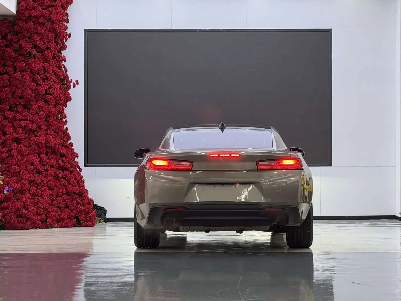 Chevrolet Camaro 2017 — Photo 8/10