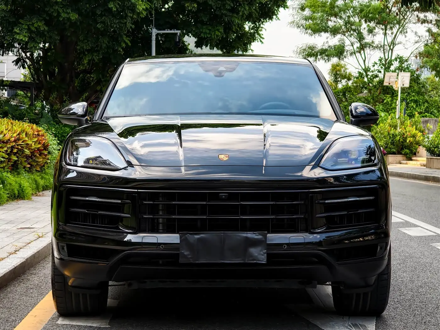 Porsche Cayenne 2023 — Photo 3/20