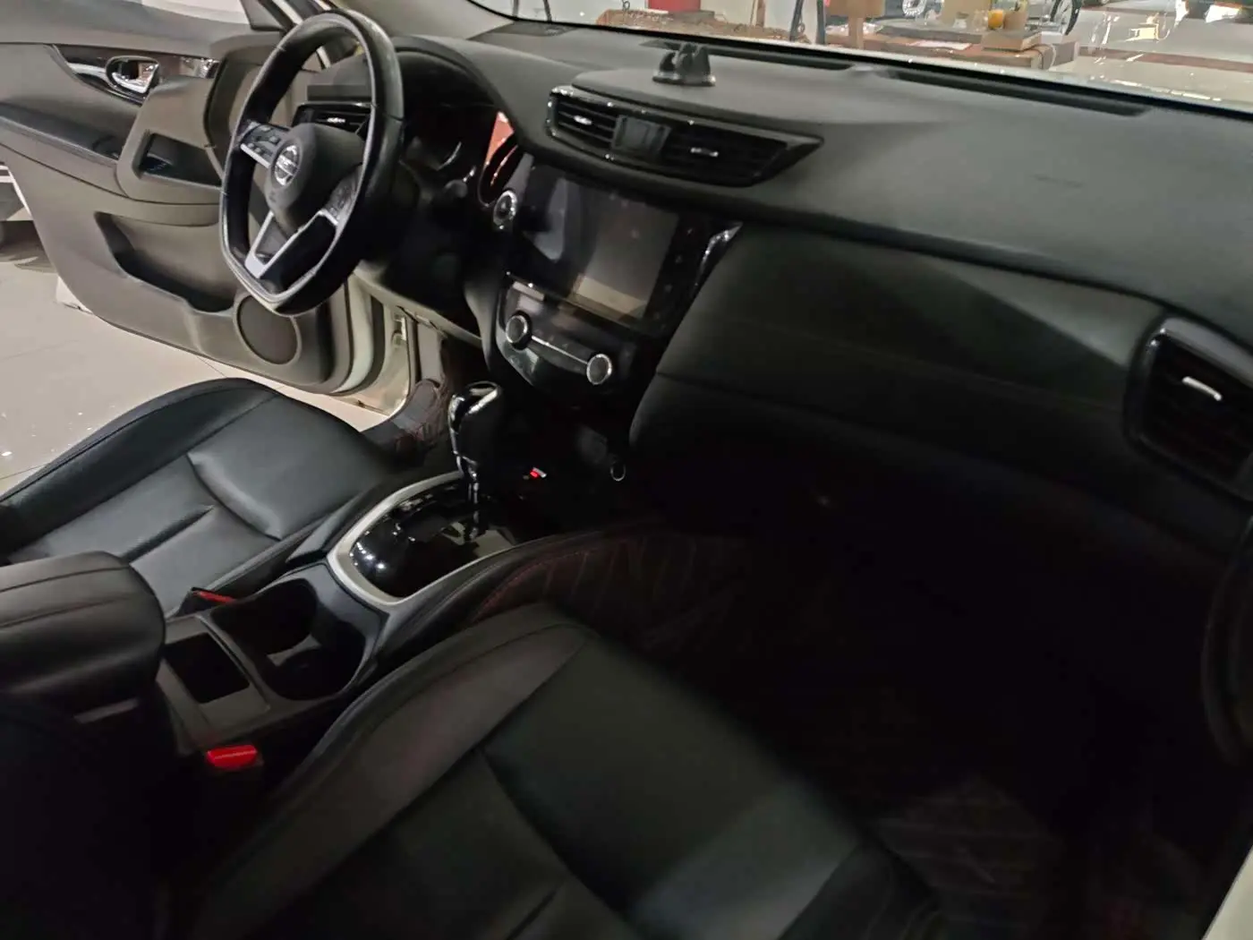 Nissan X-Trail 2021 — Şəkil 5/14