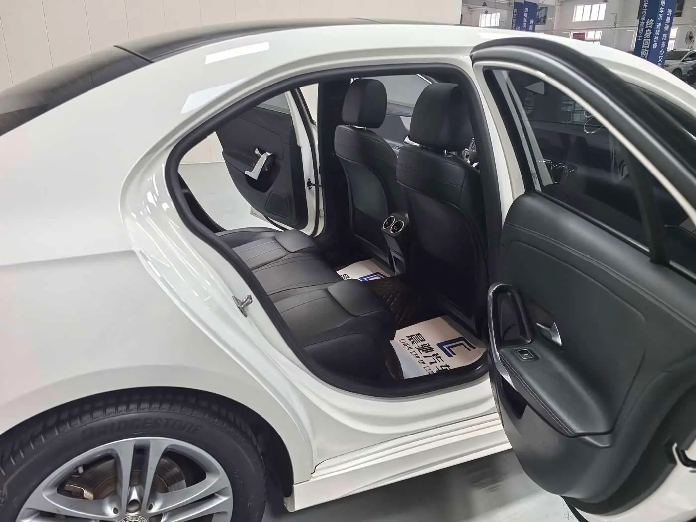 Mercedes-Benz A-Class 2021 — Şəkil 14/18