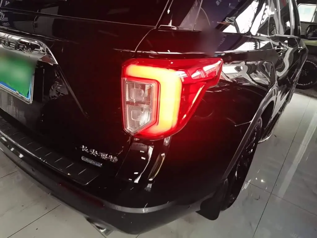 Ford Explorer 2020 — Şəkil 8/20