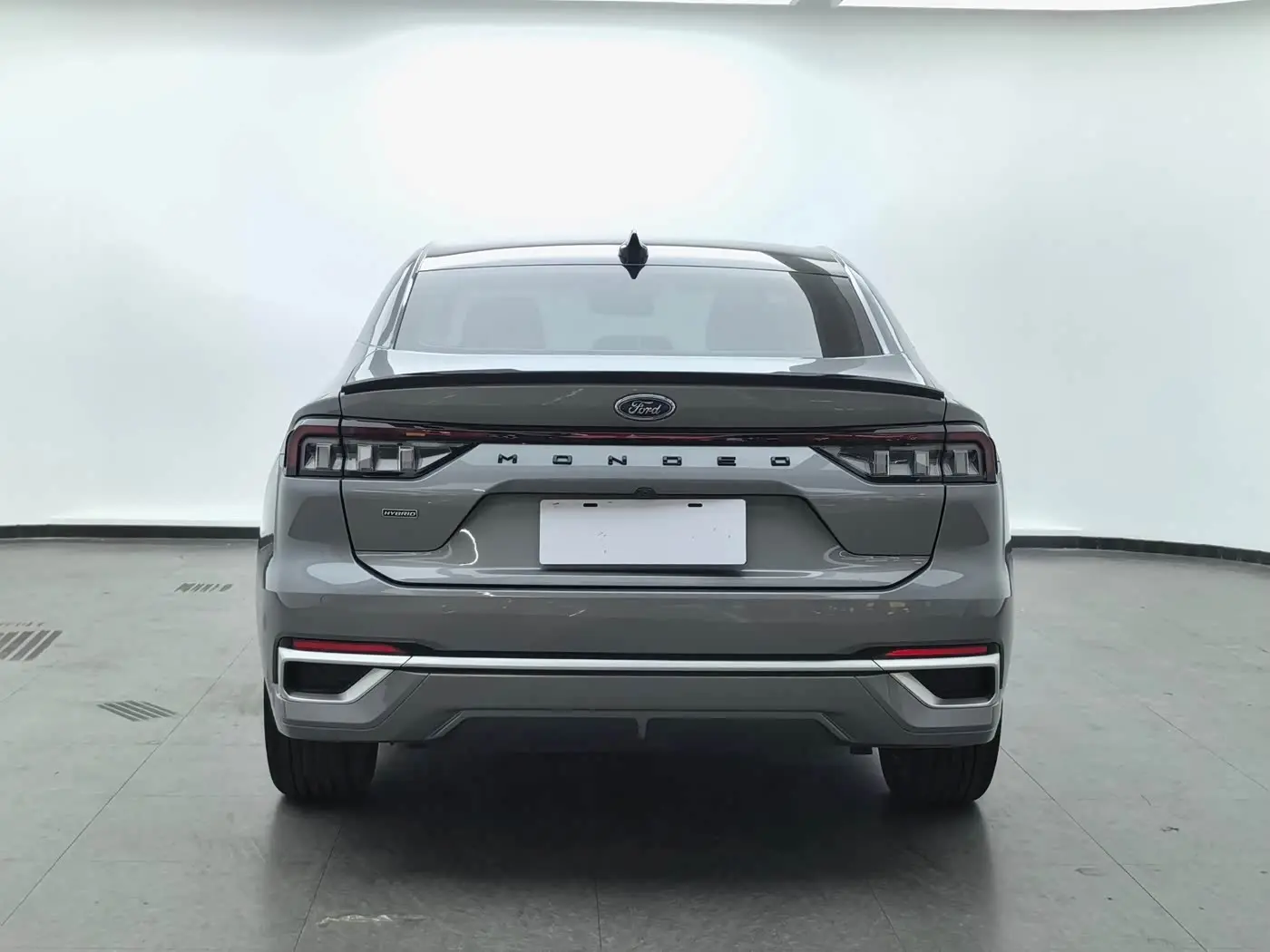 Ford Mondeo 2024 — Photo 5/20