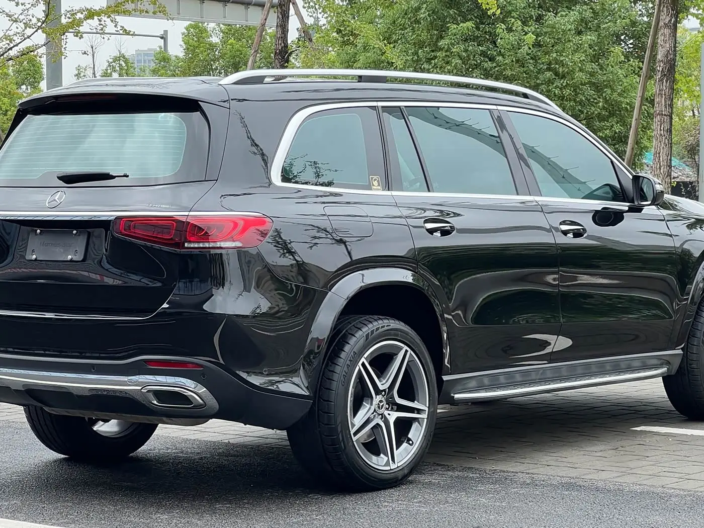 Mercedes-Benz GLS 2022 — Photo 8/18