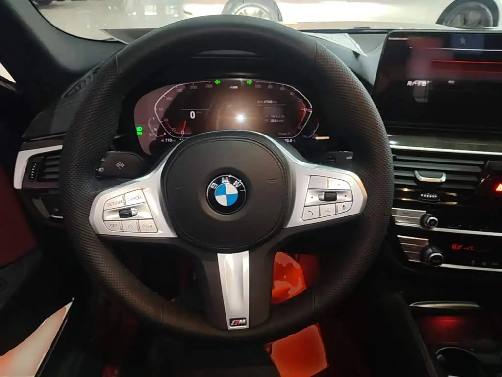 BMW 5 Series 2023 — Фото 11/20