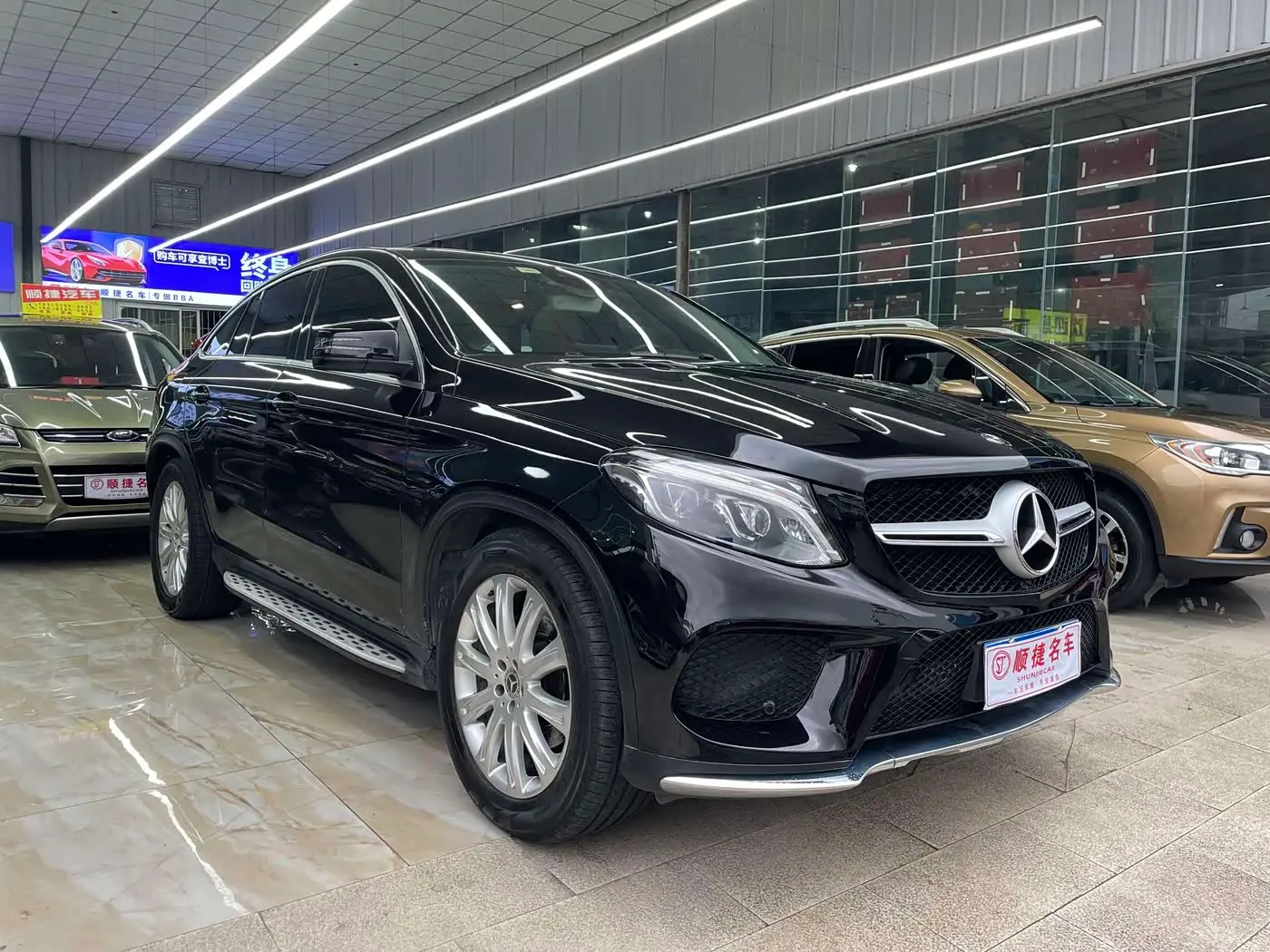 Mercedes-Benz GLE Coupe 2018 — Photo 3/15