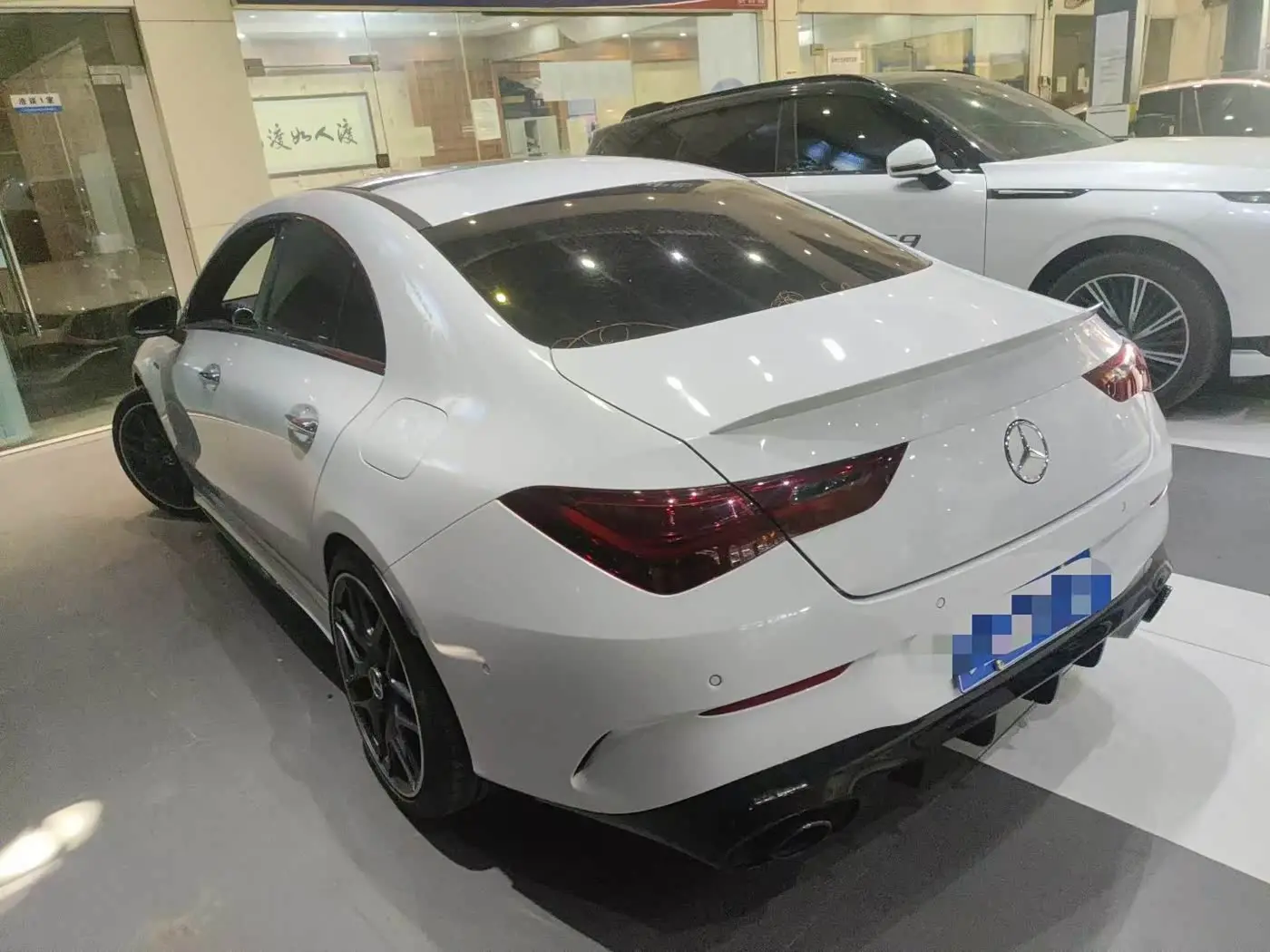 Mercedes-Benz CLA AMG 2024 — Фото 4/9