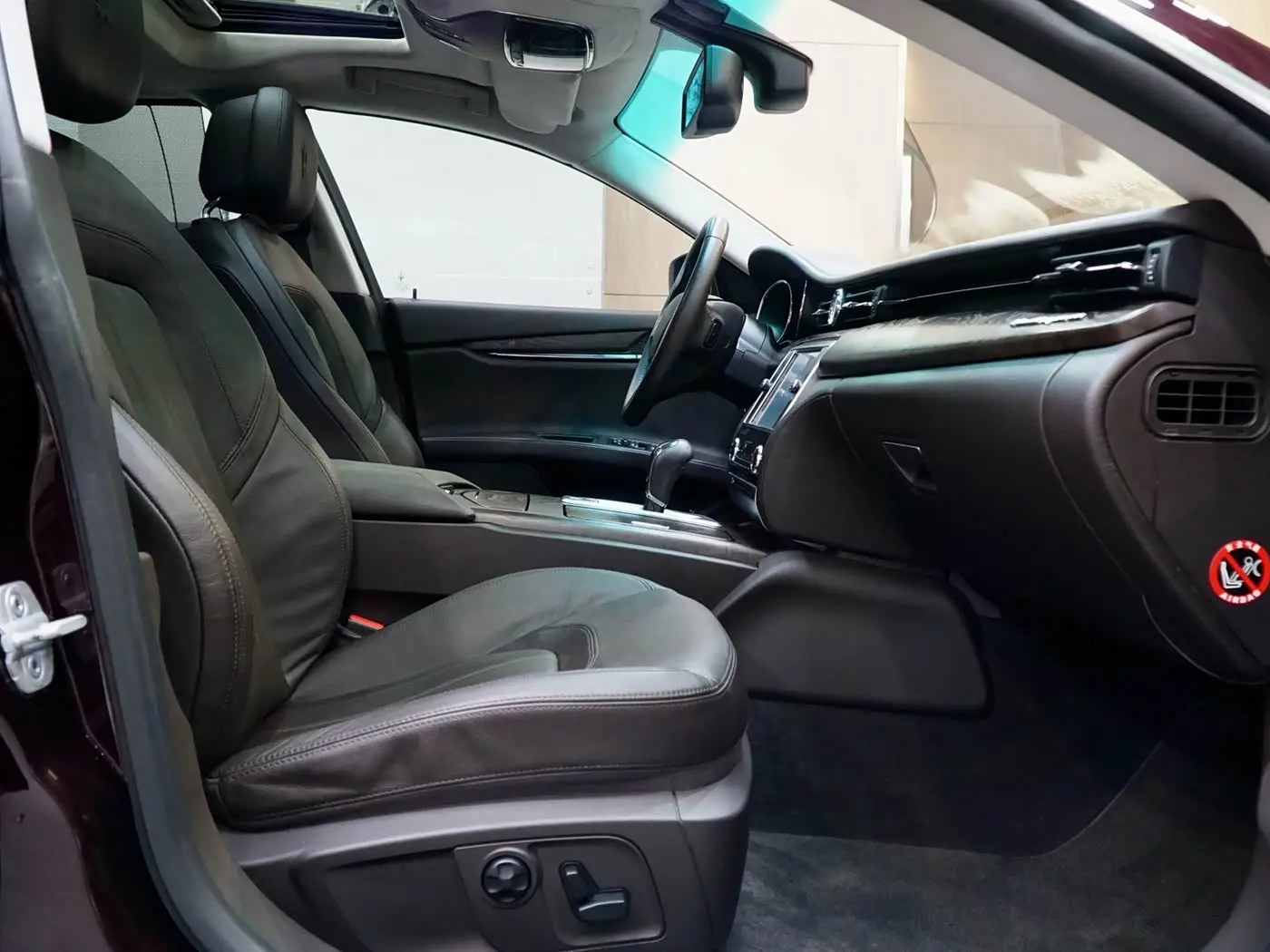 Maserati Quattroporte 2015 — ფოტო 9/20