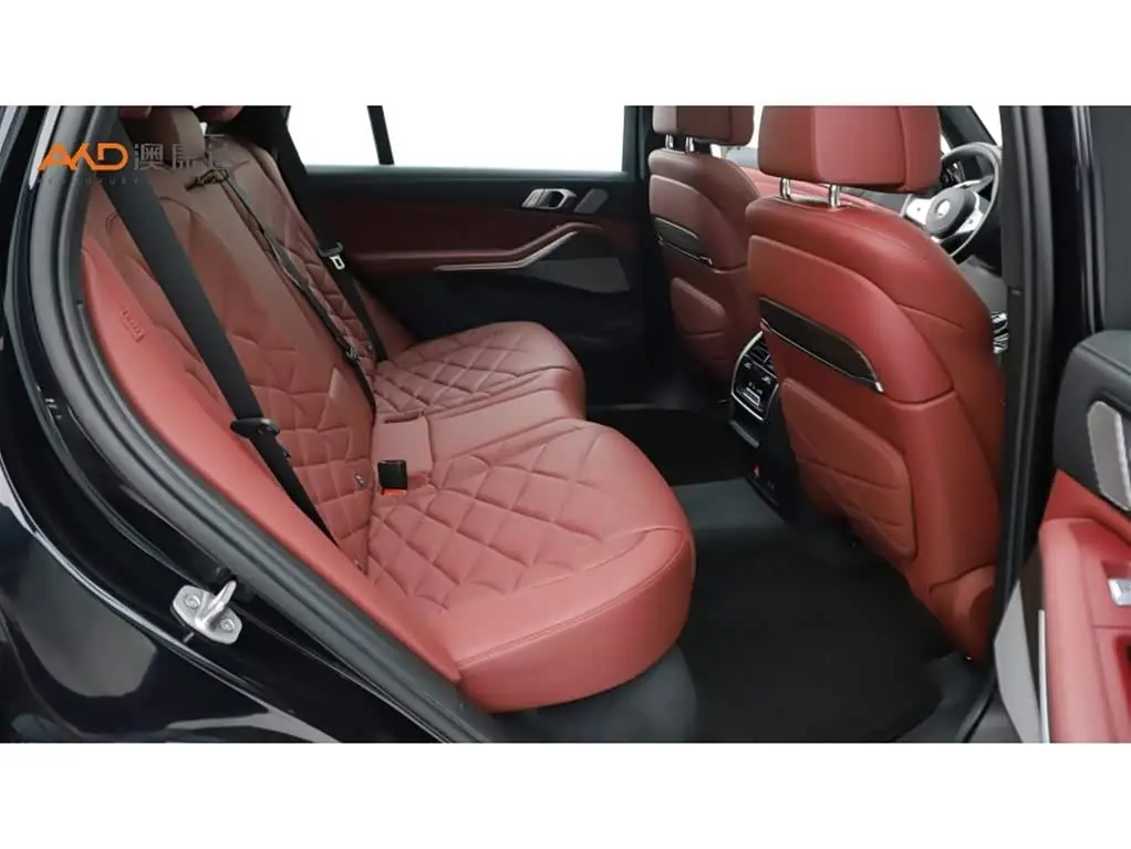 BMW X5 2022 — Фото 8/10