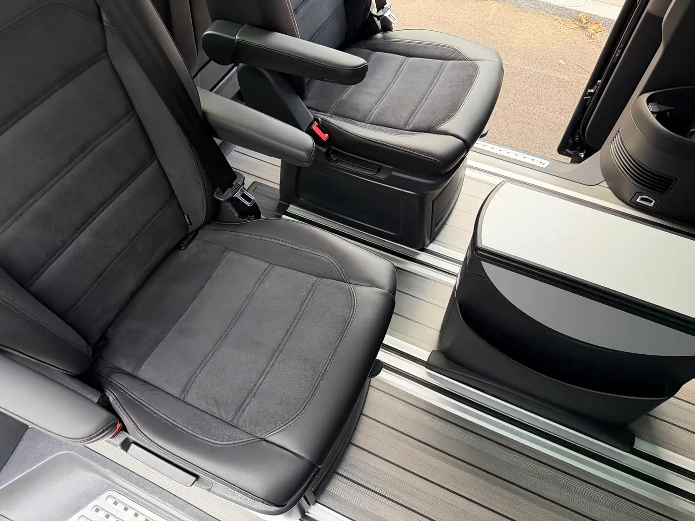 Volkswagen Multivan 2019 — Photo 20/20