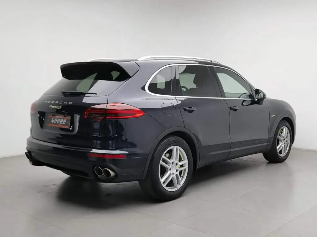 Porsche Cayenne New Energy 2016 — Photo 2/20