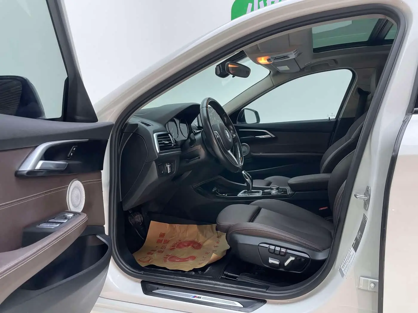 BMW 1 Series 2022 — Photo 15/20