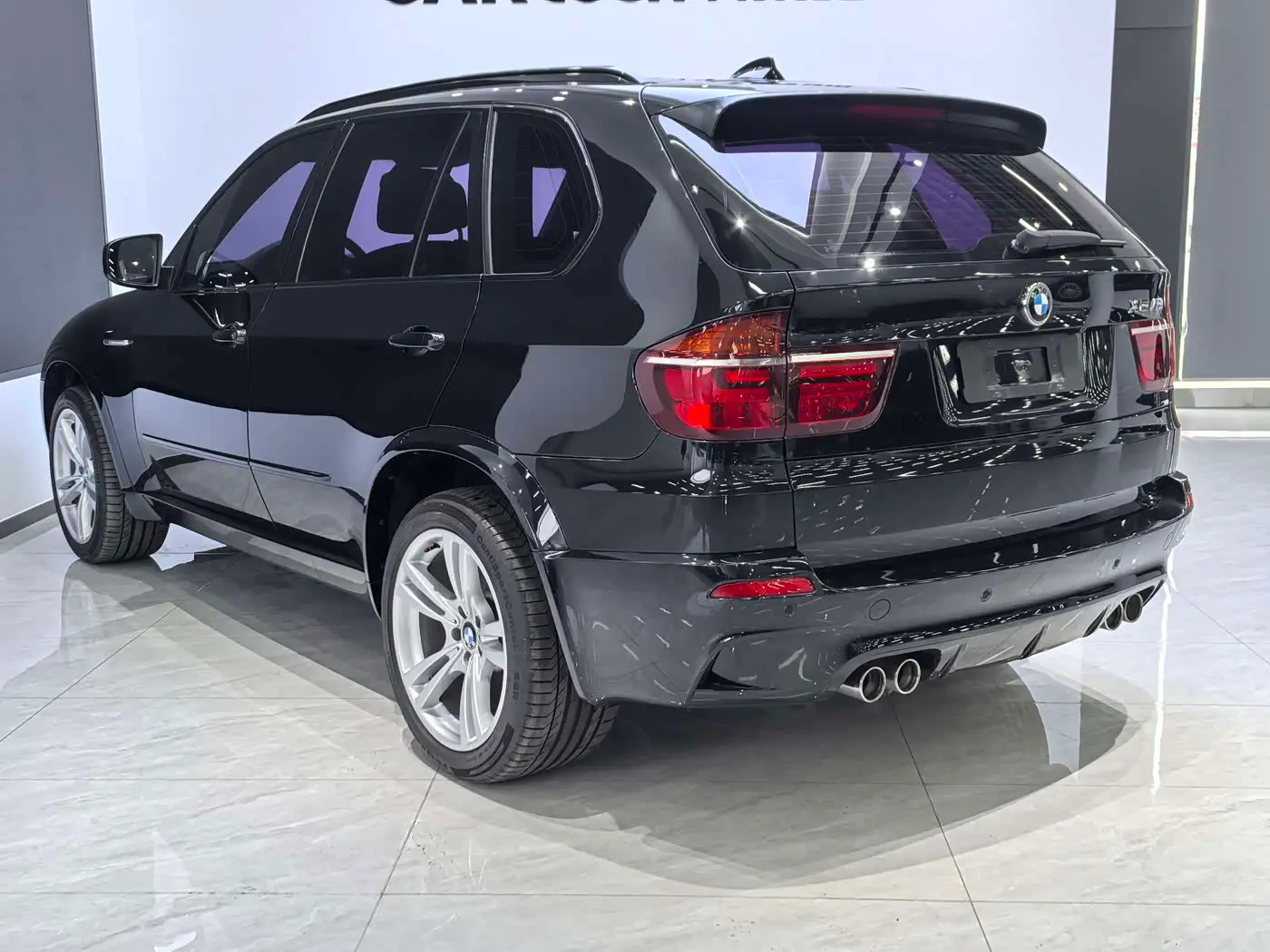 BMW X5 M 2011 — Photo 8/10