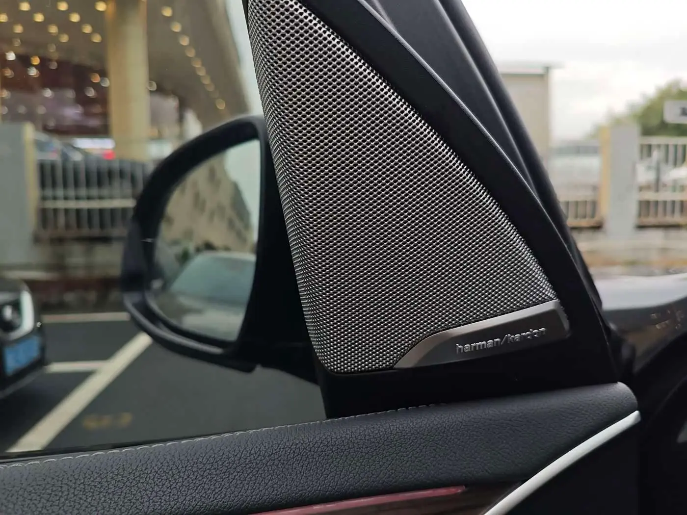 BMW X3 2022 — Photo 10/19