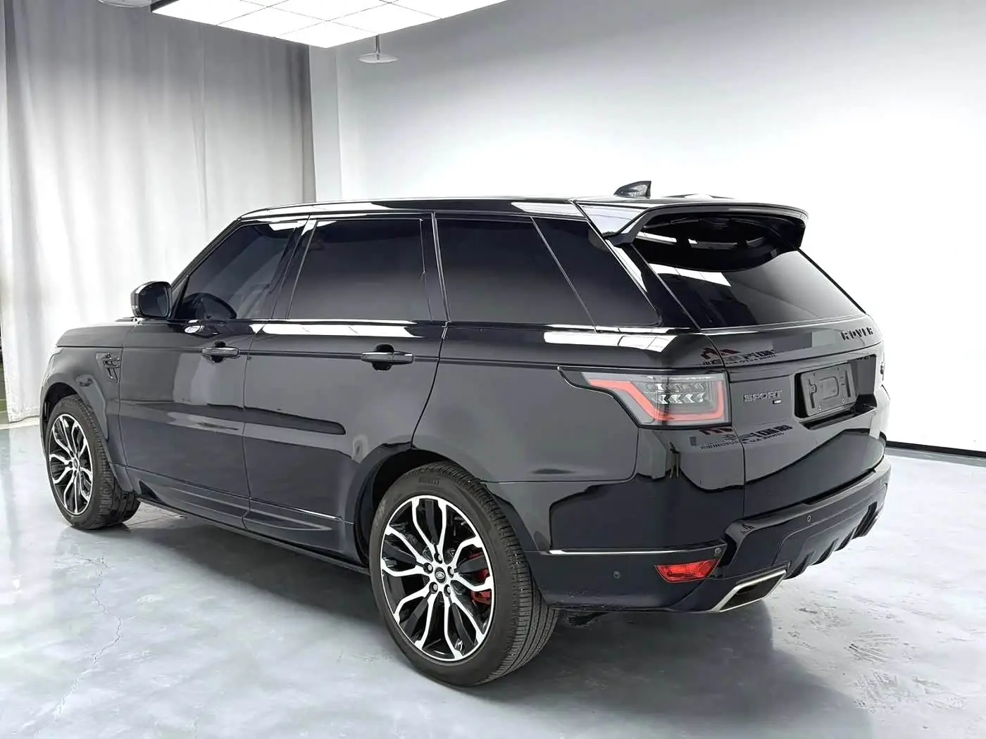 Land Rover Range Rover Sport 2021 — Photo 9/9