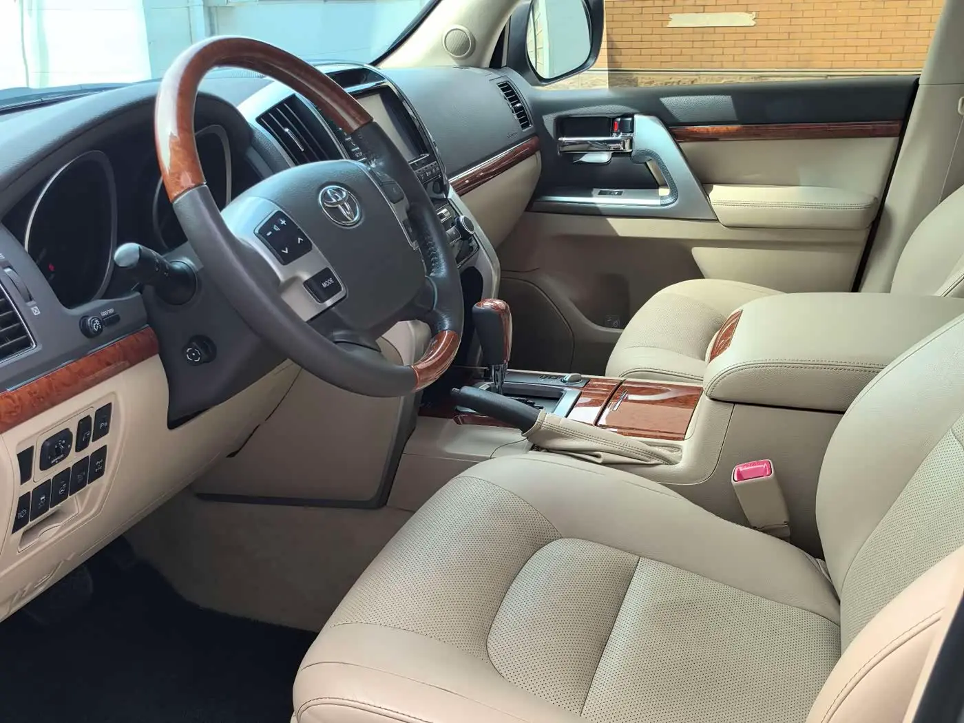 Toyota Land Cruiser 2016 — Фото 7/14