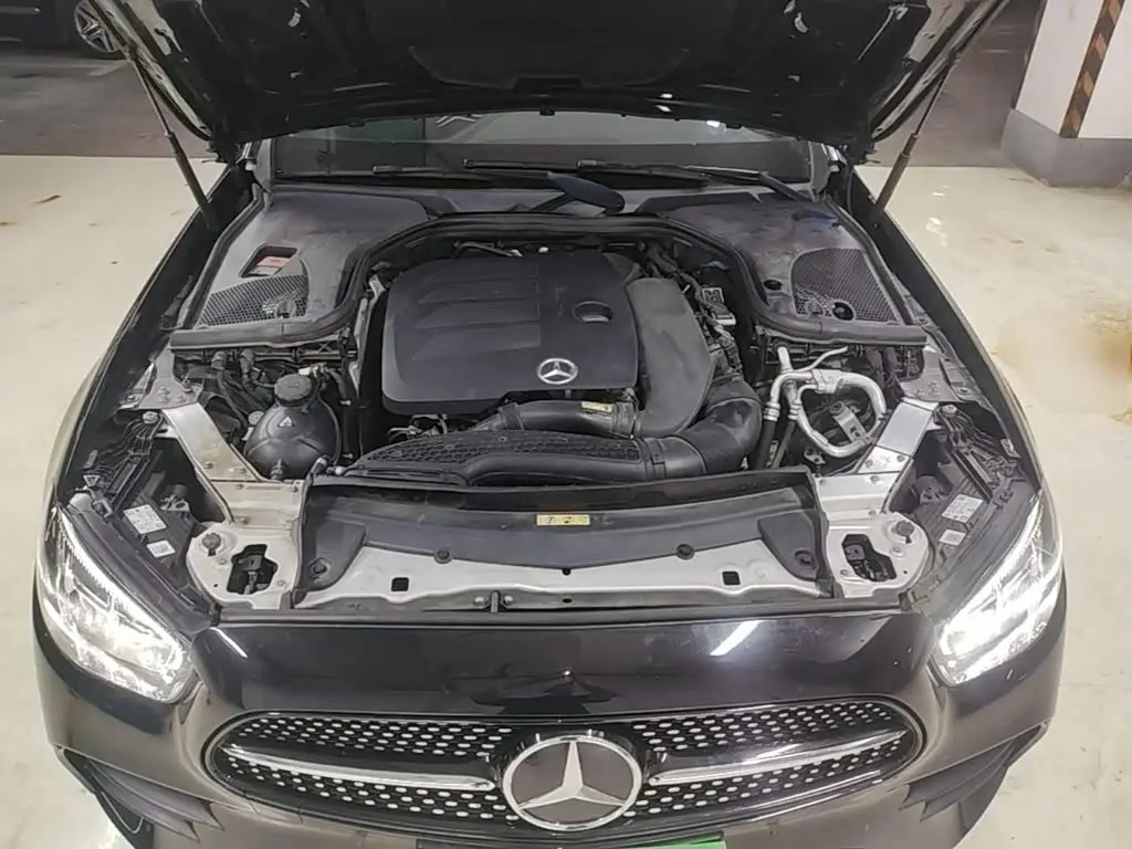 Mercedes-Benz E-Class 2022 — Фото 20/20