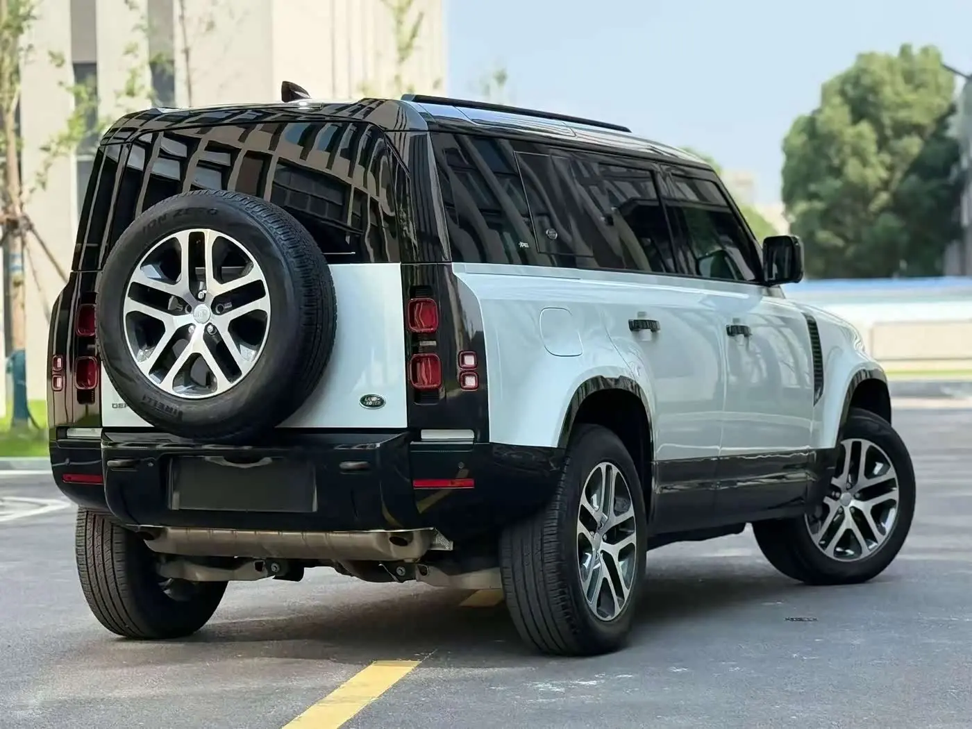 Land Rover Defender 2023 — Şəkil 5/15