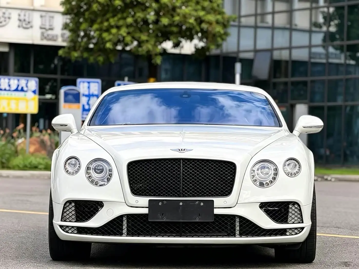 Bentley Continental 2013 — Фото 1/9