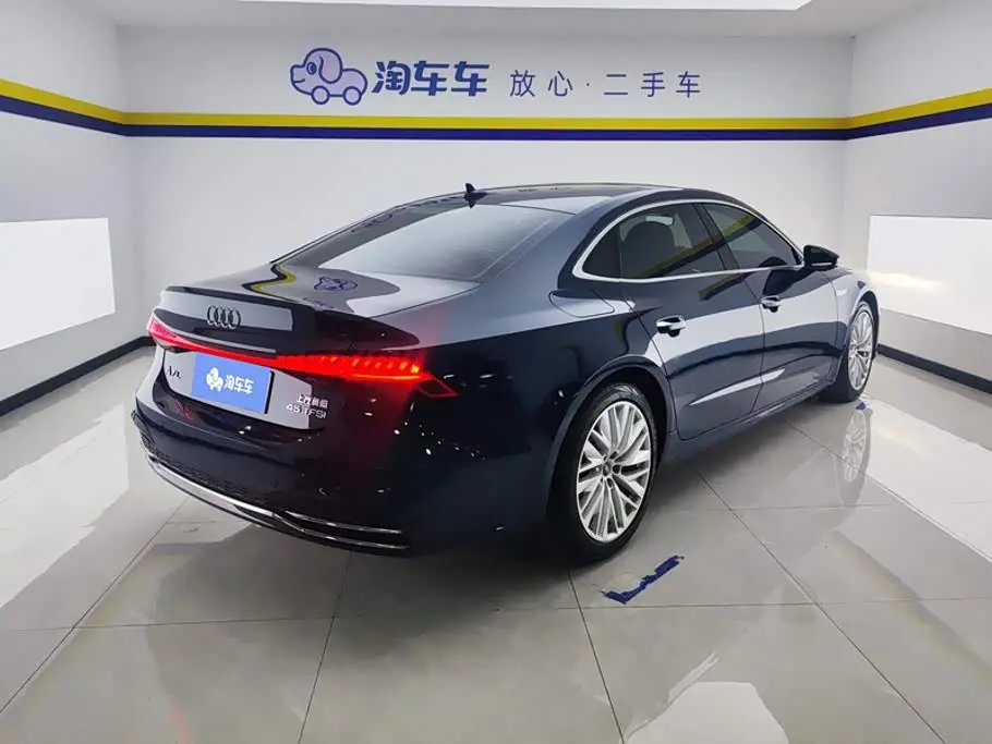 Audi A7L 2024 — Photo 3/16