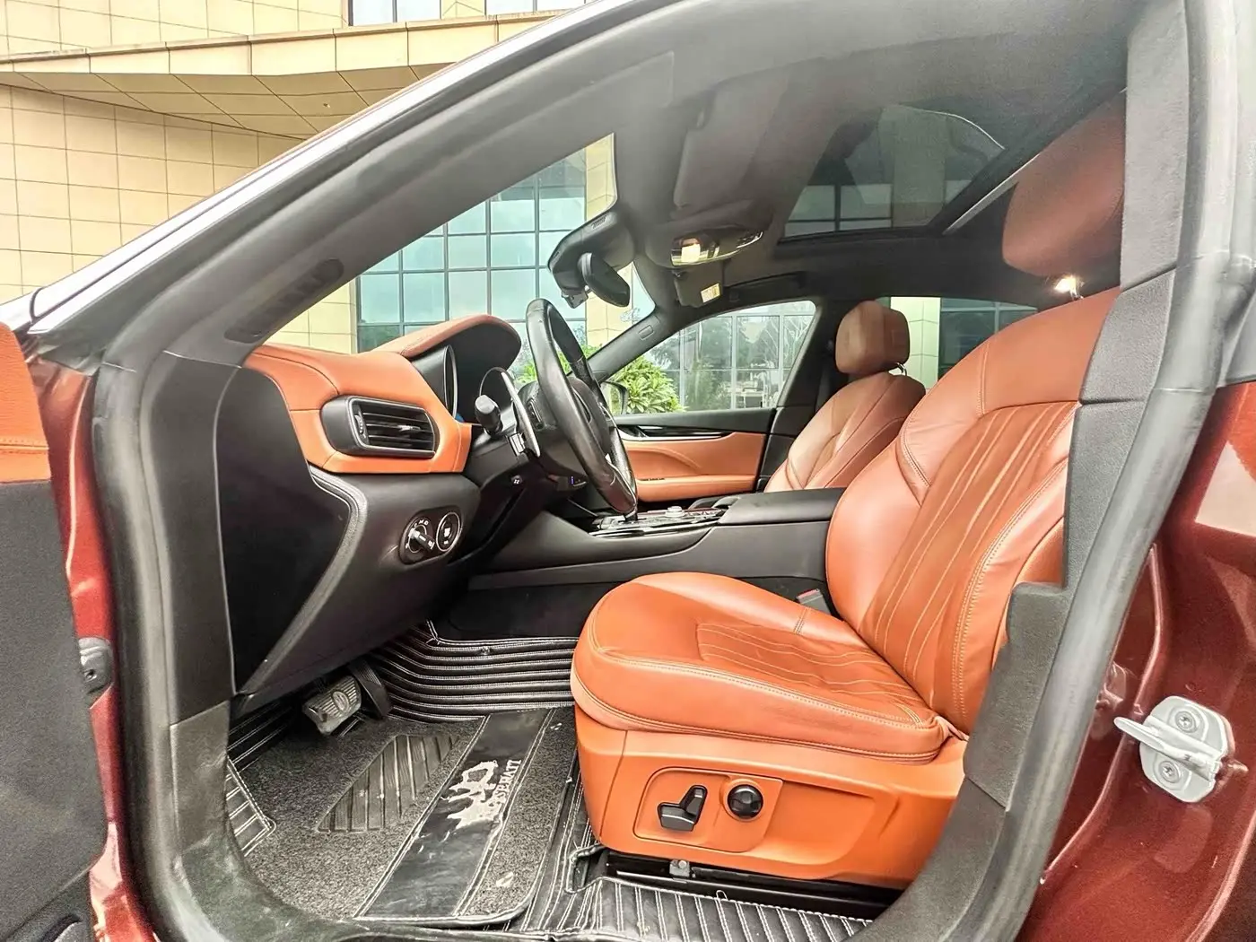 Maserati Levante 2018 — Photo 10/20
