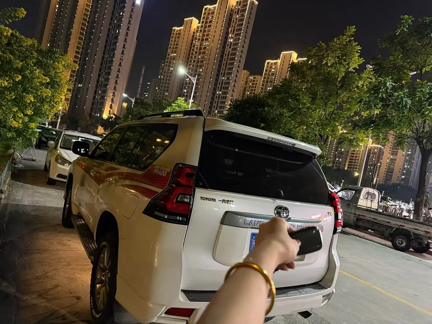 Toyota Prado 2019 — Photo 7/9