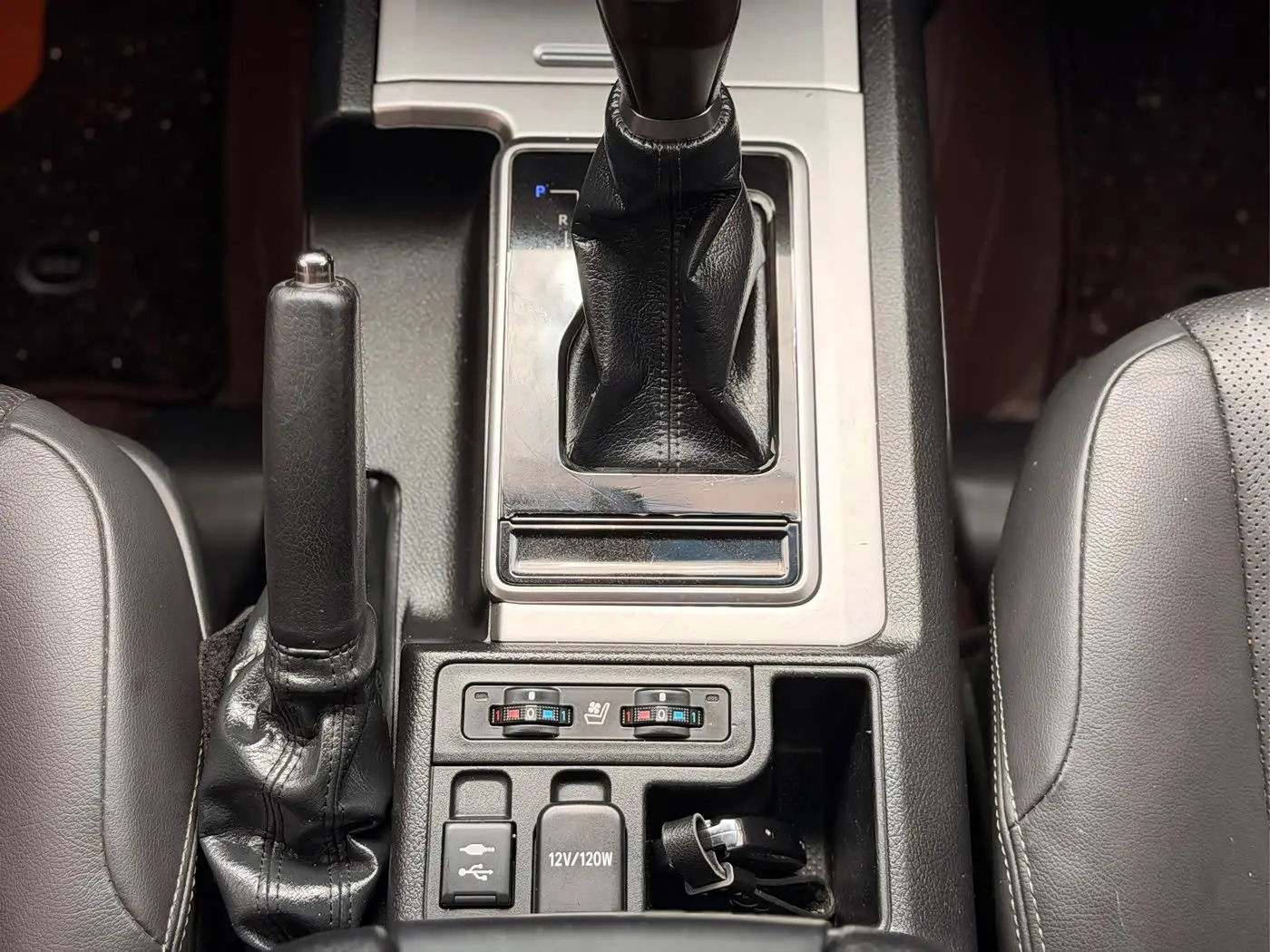 Toyota Prado 2018 — Photo 19/20