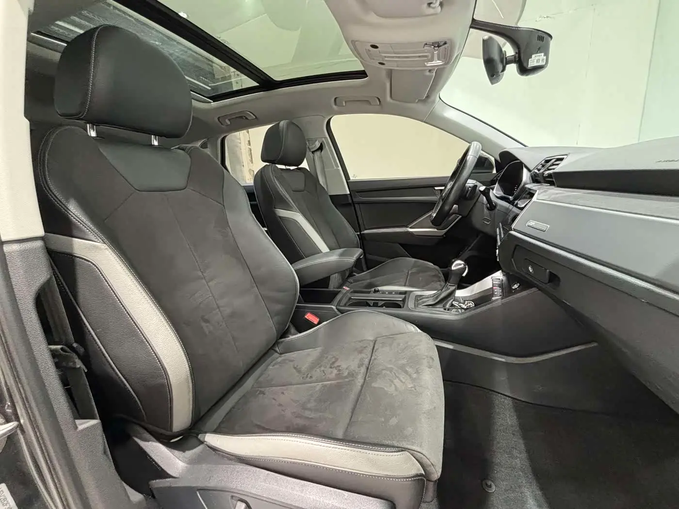 Audi Q3 2023 — Photo 8/20