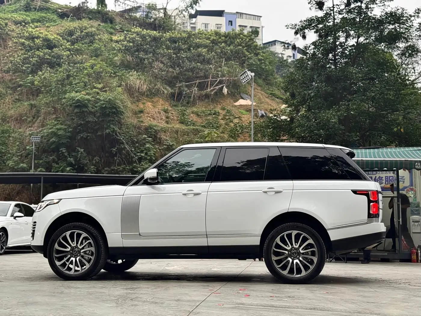 Land Rover Range Rover 2013 — Photo 6/20