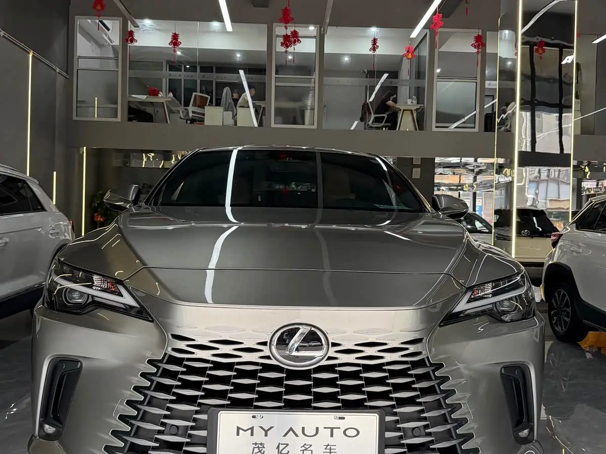 Lexus RX, 2026