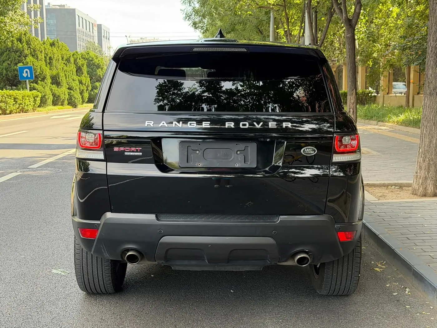 Land Rover Range Rover Sport 2017 — Photo 4/15