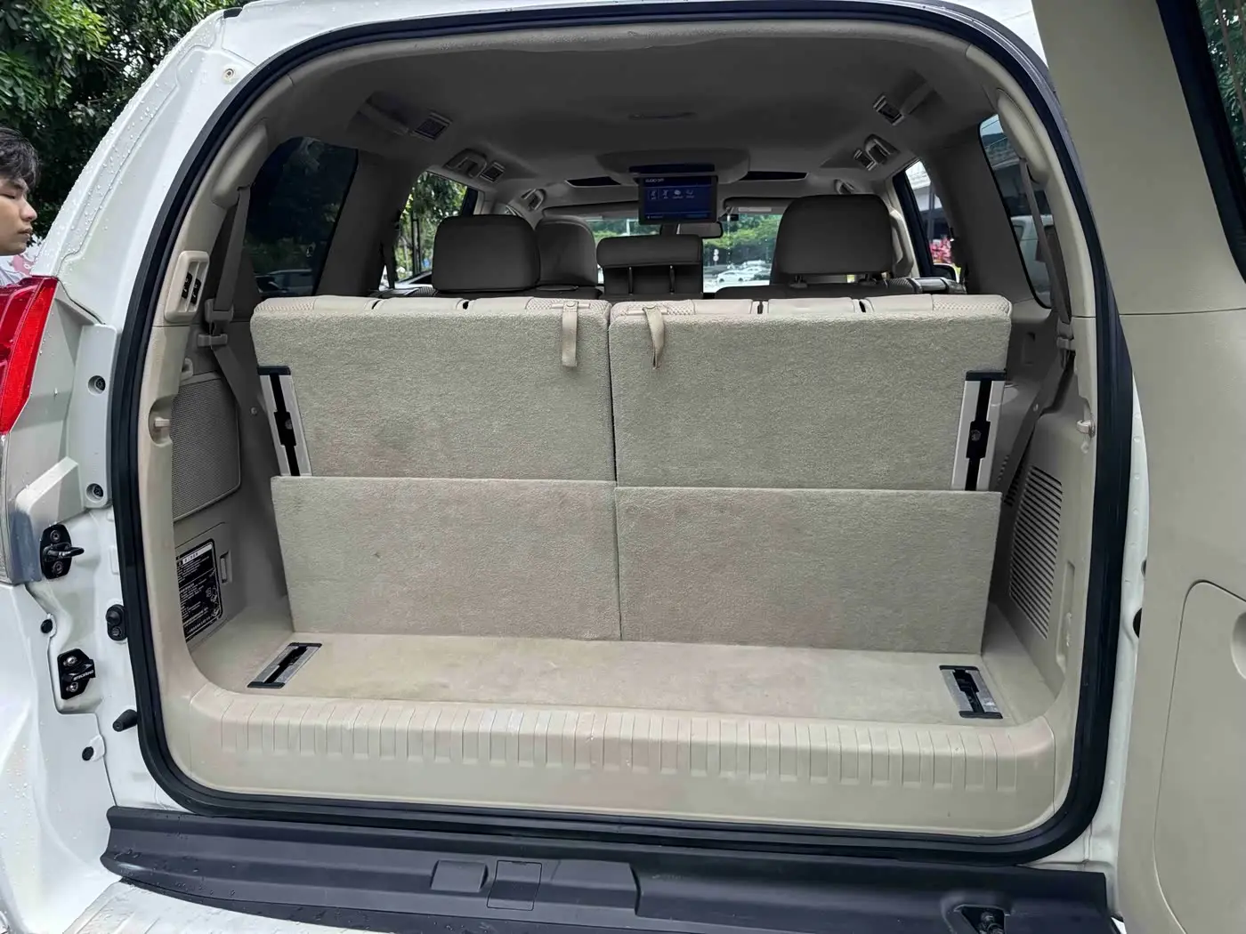 Toyota Prado 2011 — Photo 9/14