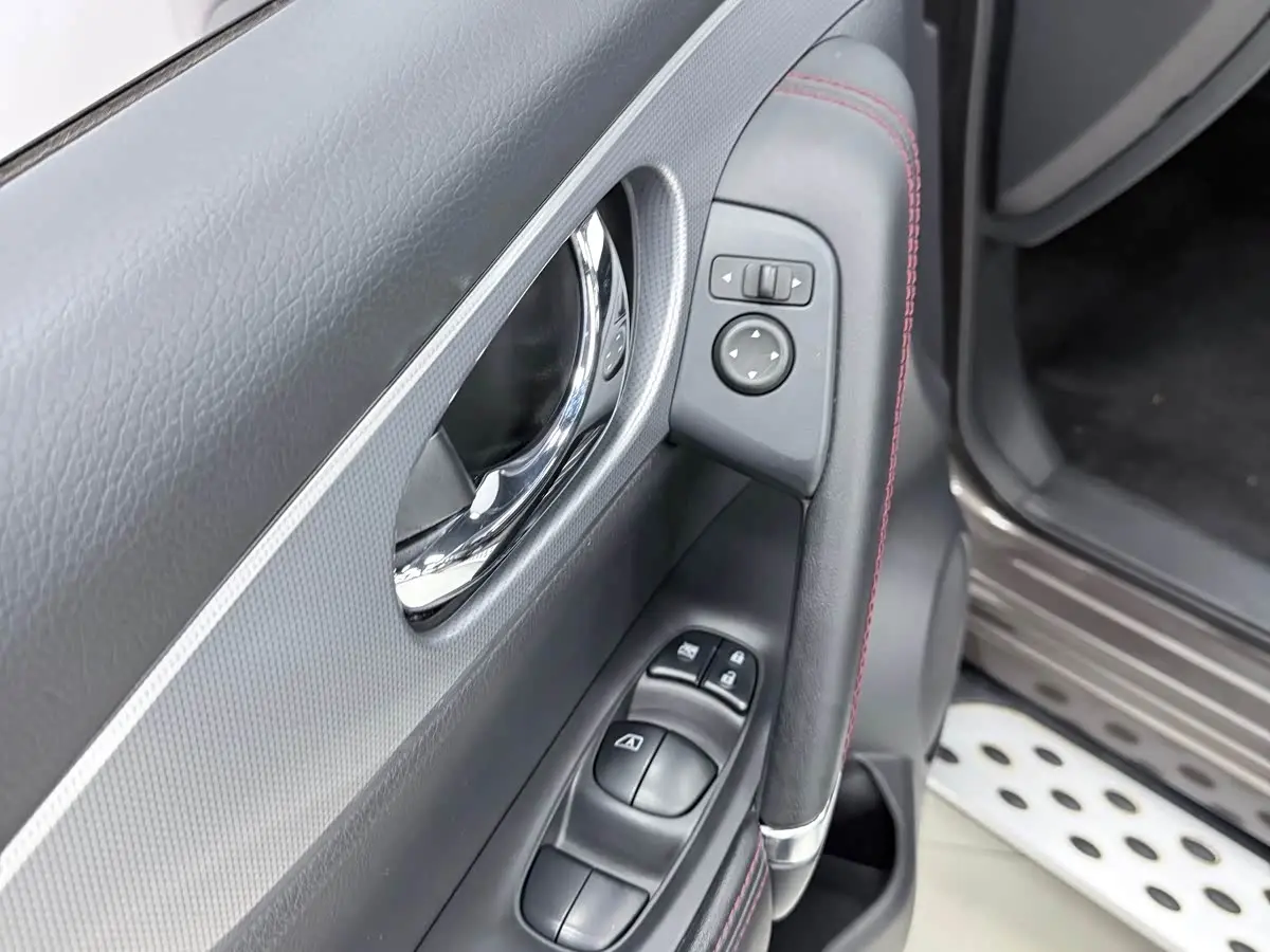Nissan Qashqai 2022 — Photo 18/20